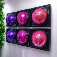 Disco Ball 3D Resin Wand Kunst/Spiegelball Dopamin Dekor Wandskulptur Lila Discokugel Pinkes Pop Kitschy Disco Ball 3D Resin Wand Kunst/Spiegelball Dopamin Dekor Wandskulptur Lila Discokugel Pinkes Pop Kitschy von RavishingRoosters