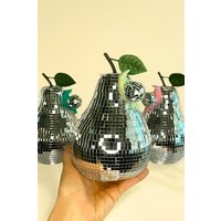 Birne Disco Ball Mit Schnecke Skulptur/Deko Regal Spiegelkugel Diskokugel Schnecke Fake Food Dopamin Dekor von RavishingRoosters