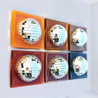 Disco Ball Orange 3D Resin Wand Kunst/Spiegelball Dopamin Dekor Wandskulptur Silberne Discokugel Herbstdeko Kitschy Disco Ball Orange 3D Resin Wand Kunst/Spiegelball Dopamin Dekor Wandskulptur Silberne Discokugel Herbstdeko Kitschy von RavishingRoosters