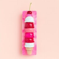 Ice Cream 3D Resin Wandkunst - Kawaii Candycore Pop Art Pop-Art Dessert Dekor 26 cm | Dopamin Deko/Kitschige Küchenkunst Rosa Wand Ice Cream 3D Resin Wandkunst - Kawaii Candycore Pop Art Pop-Art Dessert Dekor 26 cm | Dopamin Deko/Kitschige Küchenkunst Rosa Wand von RavishingRoosters