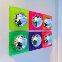 Fluoreszierende Disco Ball Kunstharz 3D Kunst/Pop Art Skulptur Spiegelball Kitsch Dekor Wandskulptur Disco Ball Dopamin Fluoreszierende Disco Ball Kunstharz 3D Kunst/Pop Art Skulptur Spiegelball Kitsch Dekor Wandskulptur Disco Ball Dopamin von RavishingRoosters