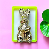 Riese 3D Gold Hase Disco Ball Neon Gelb Kunstharz Wandkunst/Wandskulptur Neon Ostern Osterhase Riese 3D Gold Hase Disco Ball Neon Gelb Kunstharz Wandkunst/Wandskulptur Neon Ostern Osterhase von RavishingRoosters