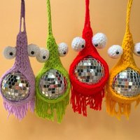 Yip Yip Marsianer Diskokugel Häkeln, Niedlich Kitschig, Partydeko, Partydekoration von RavishingRoosters