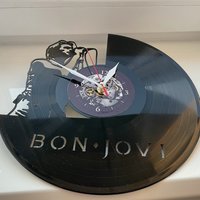 Bon Jovi Schallplatten Wanduhr Weihnachten Geschenk Für Fan Its My Life Wandkunst Vintage Vinyl Schallplatte von RawhideGlaze