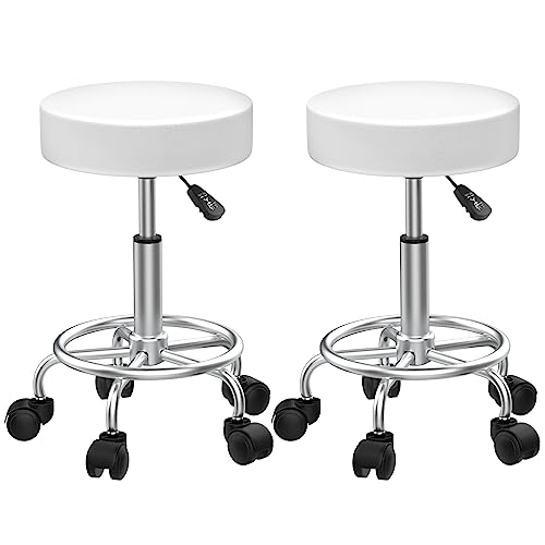 Rollhocker Höhenverstellbar 2er Set, Profi Weiß Hocker mit Rollen 360° Drehstuhl, Robuster Drehhocker 10 cm Dicke Polsterung, Arbeitshocker als Barhocker Bürohocker Schminkstuhl Werkstatthocker Rollhocker Höhenverstellbar 2er Set, Profi Weiß Hocker mit Rollen 360° Drehstuhl, Robuster Drehhocker 10 cm Dicke Polsterung, Arbeitshocker als Barhocker Bürohocker Schminkstuhl Werkstatthocker von Rcynview