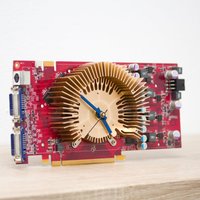 Schreibtischuhr Mit Roter Grafikkarte Schreibtischuhr Mit Roter Grafikkarte von ReComputing
