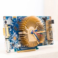 Tischuhr, Schreibtischuhr, Nerd Geschenk, Recycled Vitrinenuhr - Blaue Platine von ReComputing