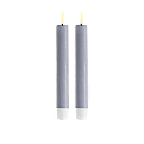 ReWu LED Stabkerze 2er Deluxe Homeart, Indoor LED-Stabkerze mit realistischer Flamme auf einem Echtwachsspiegel, warmweißes Licht - Dust Blue Stabkerze 15 cm ReWu LED Stabkerze 2er Deluxe Homeart, Indoor LED-Stabkerze mit realistischer Flamme auf einem Echtwachsspiegel, warmweißes Licht - Dust Blue Stabkerze 15 cm von ReWu