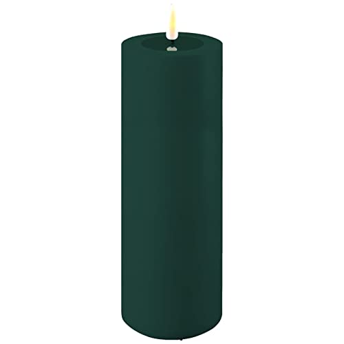 LED Kerze Deluxe Homeart, Outdoor LED Kerze (Kunststoff – Kein Echtwachs) mit realistischer Flamme, warmweißes Licht, Hitzebeständig für den Aussenbereich– (Dunkel Grün) von ReWu
