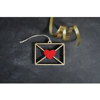 Liebesbrief Briefumschlag Weihnachtsornament - Farbe Wählen | Briefträger Geschenk Mailwoman Emoji Usps Weihnachtsgeschenk von ReadyGo