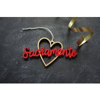 Sacramento Herz Ornament - Wählen Sie Ihre Farbe | Weihnachtsschmuck Einweihungsparty Geschenk Weihnachtsgeschenk K.a. von ReadyGo
