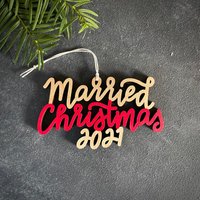 Wähle Dein Jahr Und Farbe | Verheiratet Weihnachtsornament Christbaumkugel Brautpaar Geschenk Weihnachtsgeschenk Hochzeitsgeschenk Paar von ReadyGo