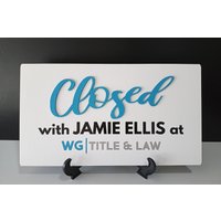 Geschlossen Schild, Verkauft Aus Holz, Abschlussgeschenk Makler Makler, Realtor Photo Prop Werbung, Personalisierte Schild Aktiv Geschlossen Schild, Verkauft Aus Holz, Abschlussgeschenk Makler Makler, Realtor Photo Prop Werbung, Personalisierte Schild Aktiv von RealEstateStoreCom