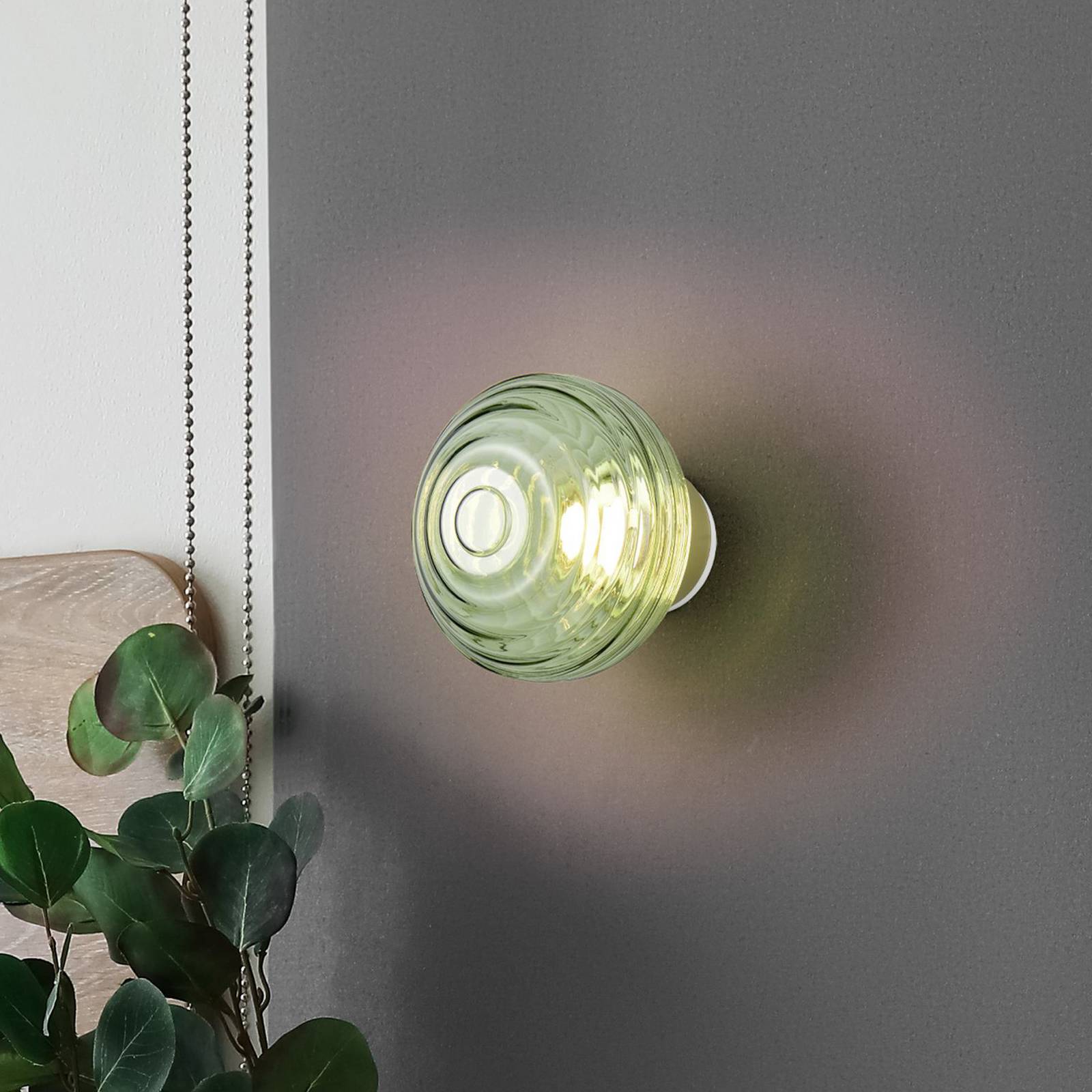 LED-Akku-Wandleuchte Earl, messing/grün, Glas, Ø 15,5 cm LED-Akku-Wandleuchte Earl, messing/grün, Glas, Ø 15,5 cm von Reality Leuchten