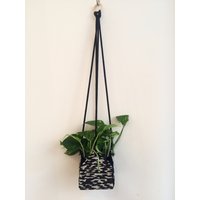 Maritime Blumenampel Leinen Baumwolle Wandbehang Maritime Blumenampel Leinen Baumwolle Wandbehang von RebeccaNewmanDesigns