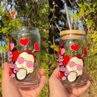 Valentine Bad Bunny Bierglas Dose, Cups, San Bunny, Valentinstag Tasse, Eis Kaffeetasse, Logo von RebelBellesShop