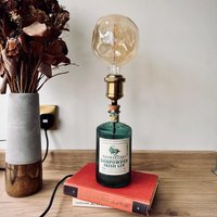 Gunpowder Green Gin Flaschenlampe, Upcycled Flaschenlicht, Umweltfreundlich, Geschenk Für Gin-Liebhaber von ReclaimedByJay