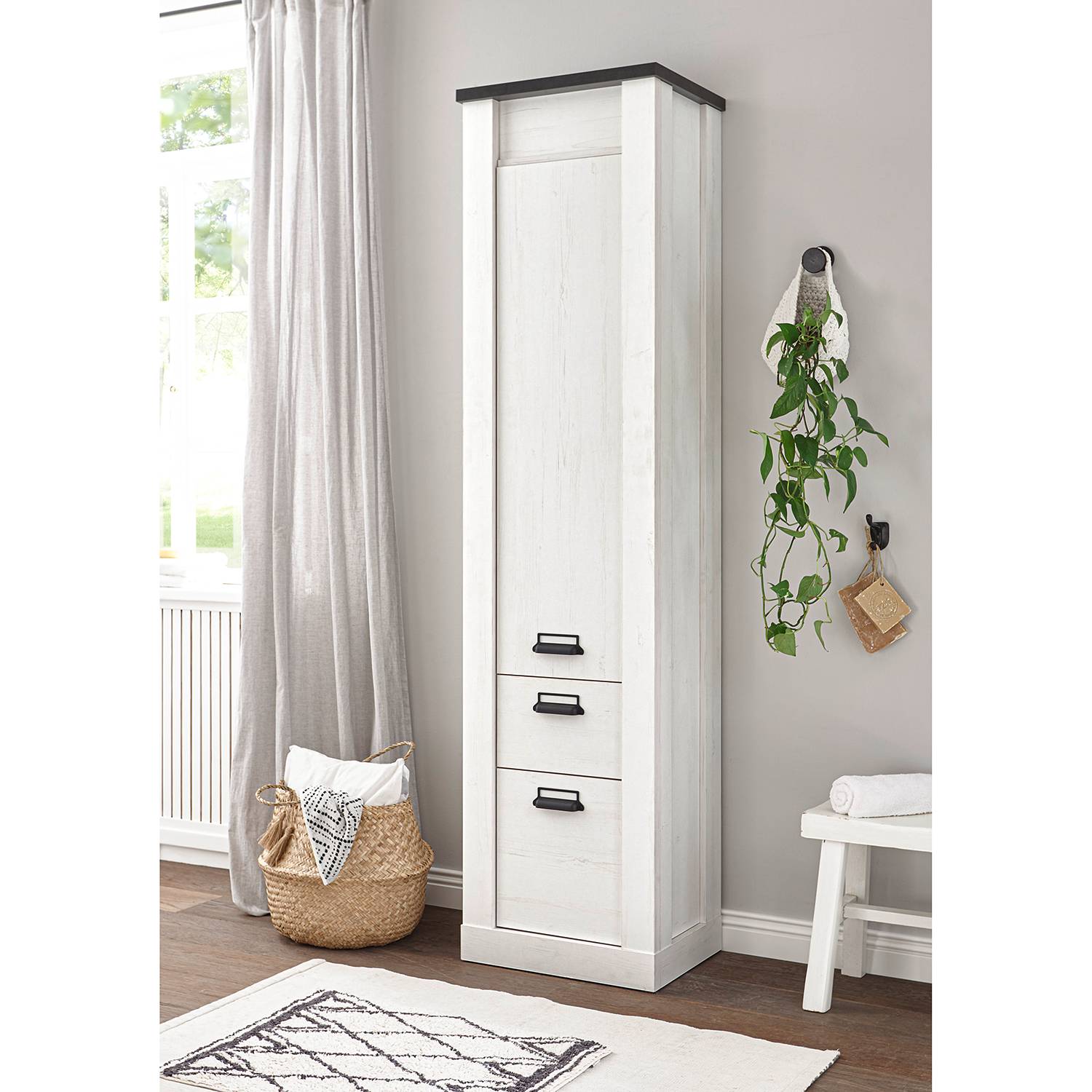 Garderobenschrank Shutter II von Ridgevalley