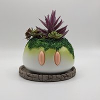 Kleiner Slime Blumentopf/Übertopf Zum Thema Genshin Nerd Mit Abflusslöchern Und Ablaufschale Kleiner Slime Blumentopf/Übertopf Zum Thema Genshin Nerd Mit Abflusslöchern Und Ablaufschale von RedBaranCreations