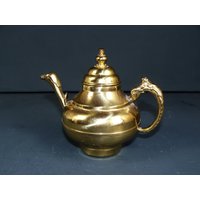 Vintage Teekanne Messing Schlangenkopf Ausgiesser Und Drachengriff 70Er Indien von RedTigerRetro