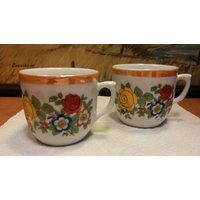 Lusterware Tassen Paar Kaffetassen/Teetassen Mit Blumenmuster in Wunderbarem Zustand Und So Hübsch von Redstone2020