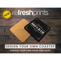 Personalisierter Bar Untersetzer/Text Männerhöhle Geschenk Barware Individuelles Hausbar Korkuntersetzer Zubehör Barmatte von RefreshPrints
