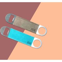 Personalisierter Flaschenöffner Mit Initialen -/Gravur Wichtelöffner Geschenk Für Ihn Hausbar Weihnachtsgeschenk von RefreshPrints