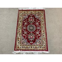 2x3 Teppich Karminroter Blumenteppich - Seidenteppich Badteppich Wandteppich Akzentteppich Küchenteppich Tischteppich Geschenkteppich von RehmatRugs