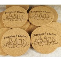 Pittsburgh Kork Untersetzer, Skyline, Themen Untersetzer Sets, Housewarming Coaster Set, Set Pittsburgh Kork Untersetzer, Skyline, Themen Untersetzer Sets, Housewarming Coaster Set, Set von ReidsEngravables