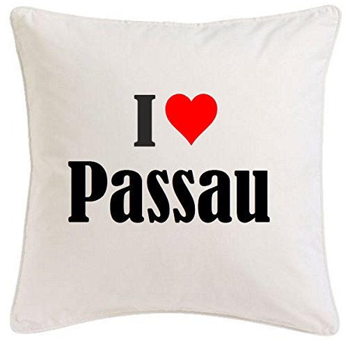 Kissenbezug I Love Passau 40cmx40cm aus Mikrofaser geschmackvolle Dekoration für jedes Wohnzimmer oder Schlafzimmer in Weiß mit Reißverschluss von Reifen-Markt
