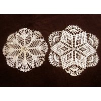 Doily Läufer Schal Set Gehäkelte Spitze Baumwolle Häkeldeckchen 2 Ecru Detaillierte Webs Doily Läufer Schal Set Gehäkelte Spitze Baumwolle Häkeldeckchen 2 Ecru Detaillierte Webs von RenaissanceProfessor