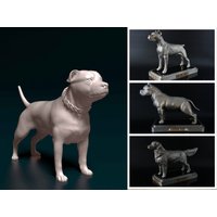 Personalisierte Staffordshire Bullterrier Hundestatue von ReplicaDogs