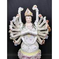 Old Porcelain Buddha Figurine God Sitting On Lotus Flower Fine Handpainted China von Residenzler