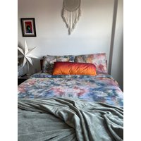 Handgefärbter Benutzerdefinierter Bettbezug, Tagesdecke Für Schlafsäle, Bettwäsche Mit Batikmuster von ResistorDye