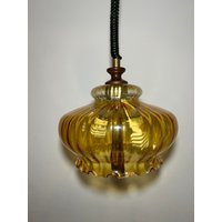 Vintage Gelbe Glaslampe/Hergestellt in Deutschland Deckenleuchte Den 60Er Jahren Doppelglas-Pendelleuchte von RestoreeVvintage