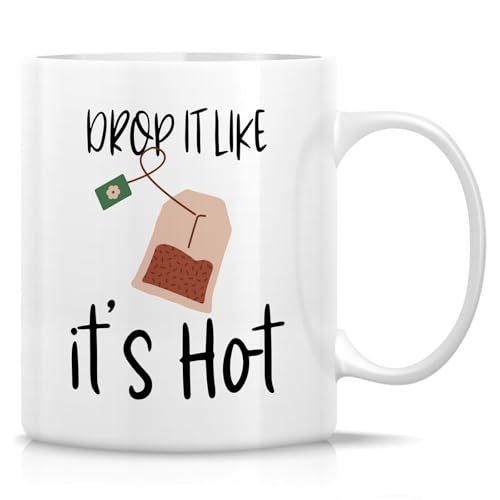Retreez Lustige Tasse für Teeliebhaber – Drop It Like It's Hot Mug – 325 ml Keramik-Kaffeetasse – lustiges Geschenk für Teetrinker, Kräutertee-Fans, Koffein-Liebhaber-Trinker, Kollegen – Geburtstag Retreez Lustige Tasse für Teeliebhaber – Drop It Like It's Hot Mug – 325 ml Keramik-Kaffeetasse – lustiges Geschenk für Teetrinker, Kräutertee-Fans, Koffein-Liebhaber-Trinker, Kollegen – Geburtstag von Retreez