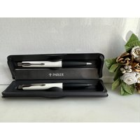 Parker Frontier Kugelschreiber Und Tintenroller Mit Gravur Parker Frontier Kugelschreiber Und Tintenroller Mit Gravur von RetroCommode