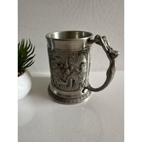 Vintage Zinn Bierkrug Mit Meerjungfrauen-Henkel Vintage Zinn Bierkrug Mit Meerjungfrauen-Henkel von RetroCommode