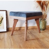 Mid Century Ottomane, Vintage Möbel Handgefertigt in Unserem Shop, Besuchen Sie Unseren Shop Für Mehr Möbel von RetroDesignCRO
