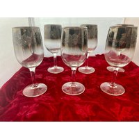 Set Von 6 Mid Century Modern Mcm Barware Chrom/Silber Fade Etched Floral Trim Weingläser von RetroIsabelle