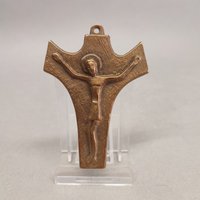 Kruzifix - "Fronleichnam" Kreuz Bronzeguss Wandbehang 1960Ervintage Retro Mid Century von RetroMungo