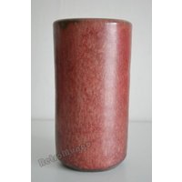 Schöne Weinrote Vase Gemarkt C 18 von RetroMungo