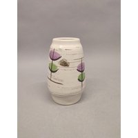 West Germany Vase Von Bay Keramik 657/14 Weiße Glasur Mit Blumenzeichnung von RetroMungo