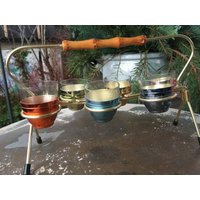 Buntes Gläserset Inkl Gestell Mit Bambusgriff Der 50Er Und 60Er Jahre Mid Century Vintage Tiki Style von RetroRauschen