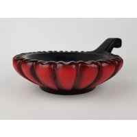 Vintage Carstens Atelier Rote Und Schwarze Kürbis Schale Aus Der Luxus Serie Fat Lava Era West Germany Pottery 1960Er von RetroVases