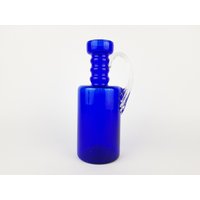 Vintage Kobalt Blau Glas Krug Vase Mit Kristall Band Griff Klar 1960-70Er Jahre von RetroVases