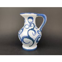 Vintage Marei Keramik Weiße Und Blaue Krug Vase West German Pottery 1960Er Jahre von RetroVases