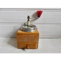 Vintage Mcm Holz Und Metall Kaffeemühle Gewürzmühle Vintage Mcm Holz Und Metall Kaffeemühle Gewürzmühle von Retromagination