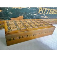 Vintage Verzierte Herren Holzkommode von Retromagination
