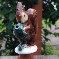 Ganz Niedliches Eichhörnchen - Schnaps Ausgießer, Aus Porzellan, Vintage von RetromaniaDE